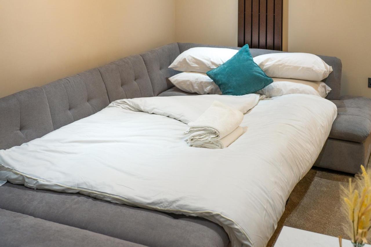 Brand New London Luxury House - Sleeps 8 Vila Exterior foto